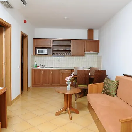 Aparthotel Thermal Park 4*